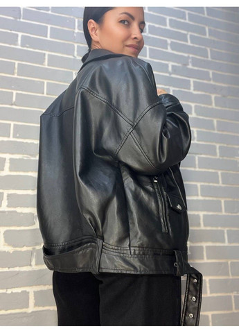 Чорна демісезонна куртка 2255 косуха модель оверсайз подовжена блискавки пояс штучна шкіра AFTF BASIC