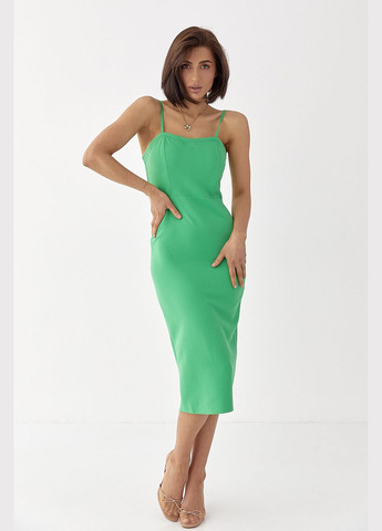 Зелена приталена сукня міді на бретелях Lurex