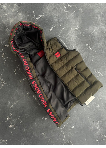 Чоловіча бежева жилетка з капюшоном в стилі hugo boss No Brand (366352309)