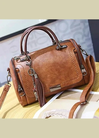 Жіноча сумка у вінтажному стилі декор китиці No Brand (330618762)