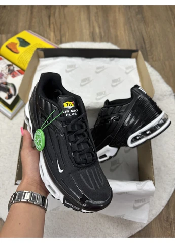 Черные демисезонные кроссовки мужские nike air max plus 3 black найк аир макс плюс черные No Brand