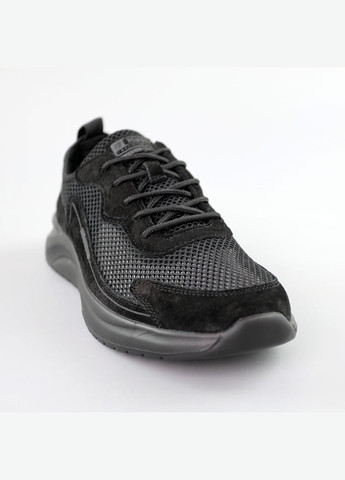 Черные кроссовки мужские Baas