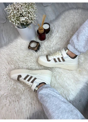 Белые демисезонные кроссовки мужские adidas forum white beige brown адидас форум белые No Brand