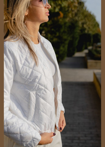 Біла жіноча куртка колір білий р.42/44 408669 New Trend