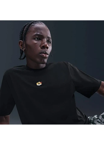 Черная футболка мужская sportswear tuned air black Nike