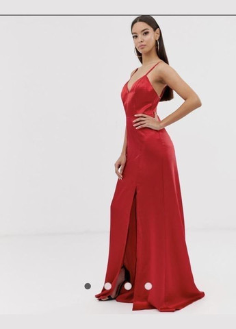 Червона сукня максі атласна червона з розрізом club l london Asos