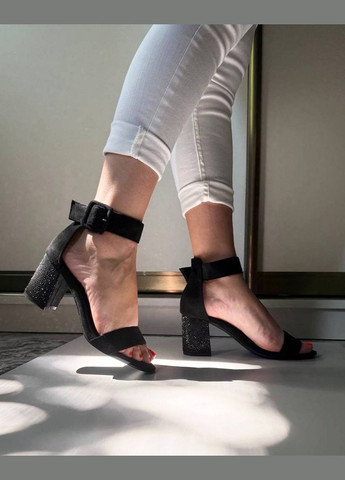 Ефектні жіночі босоніжки No Brand (338255722)