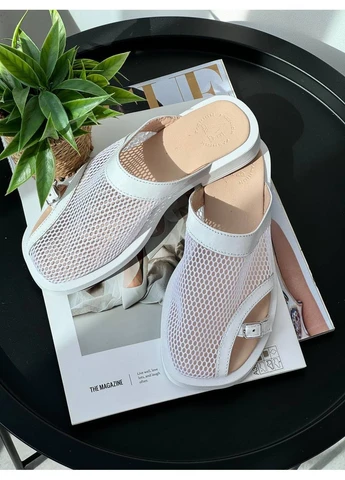 Белые кожаные шлепанцы No Brand