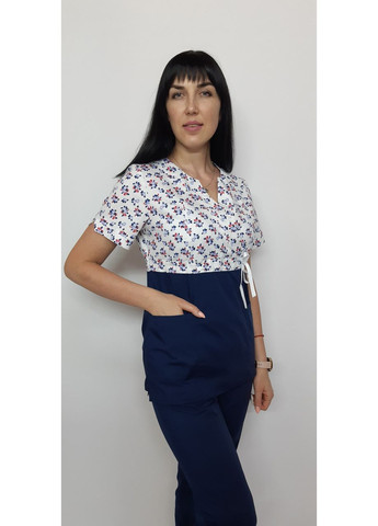 Жіночий медичний костюм принт Сакура-комбі Квіти на білому No Brand (361360018)