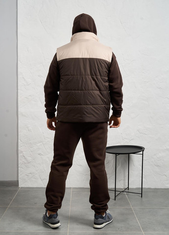 Коричневый зимний спортивный костюм тройка мужской зимний (жилетка + худи + штаны) тройка, брючный No Brand