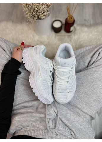 Белые демисезонные кроссовки мужские nike v5 rnr white найк в5 белые No Brand