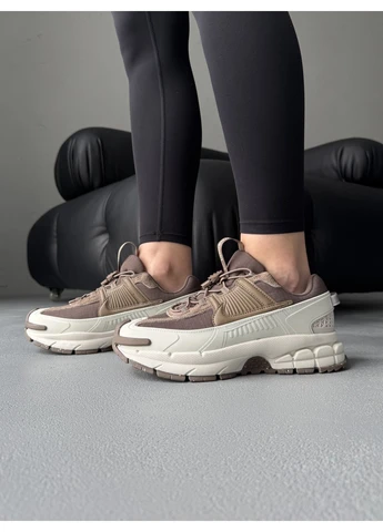 КРОСІВКИ ЖІНОЧІ NIKE ZOOM VOMERO ROAM BEIGE/BROWN НАЙК ВОМЕРО РОАМ БЕЖЕВІ No Brand бежеві демісезони (391018499)