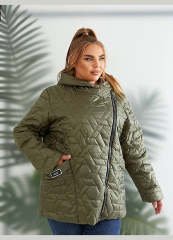 Оливкова (хакі) демісезонна куртка жіноча батал демісезонна хакі стьобана з синтепоном на косу блискавку і капюшоном косуха Viki Куртка