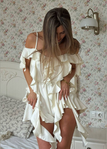 Сатиновий комбінезон з воланами Україна комбінезон-шорти кремовий святковий, повсякденний, кежуал, коктейльний сатин