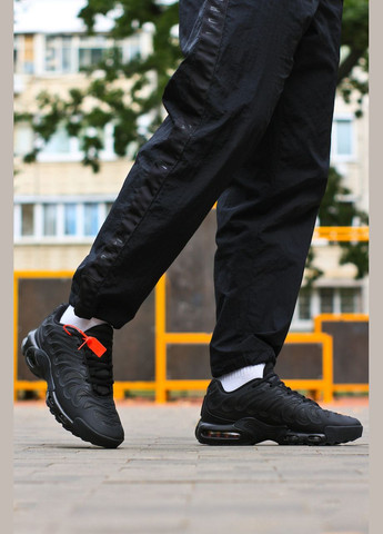 Черные всесезонные кроссовки air max tn plus drift black anthracite - hf0785-001 Nike