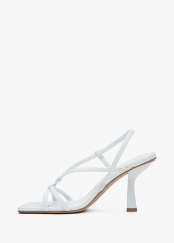 Босоніжки, колір білий Estro (341680757)