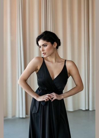 Черное вечернее платье с юбкой-солнце, на запах, а-силуэт JadFashion однотонное