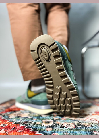 Зеленые демисезонные кроссовки мужские и женские stone island x new balance 574 legacy green | No Brand