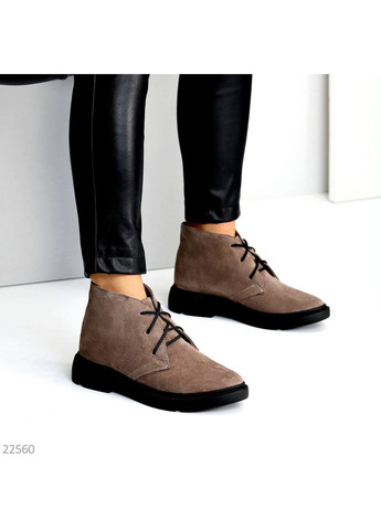 Осенние демисезонные замшевые ботинки Helen из натуральной замши