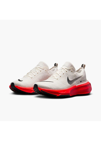 Сірі кросівки чоловічі zoomx invincible run fk3 grey Nike