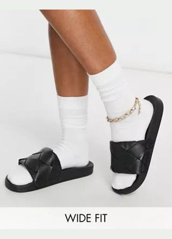 Шльопанці Asos wide fit finley woven sliders in black (291015248)