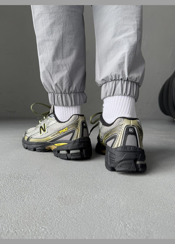 Серебряные демисезонные кроссовки мужские new balance 740 silver yellow black | нью беланс 740 серебряные No Brand
