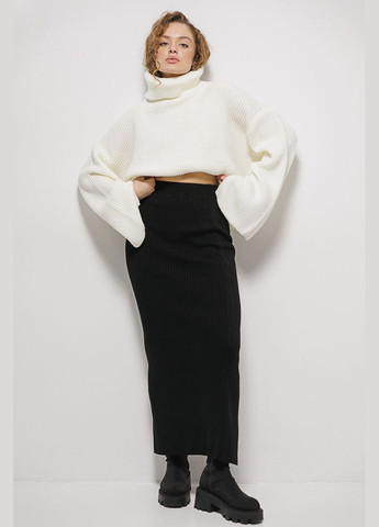 Укорочений вязаний светр чорний з розрізом ззаду на комірі Arjen (304251235)