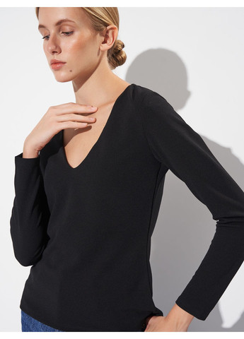 Чорна блуза з вирізом H&M