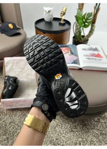 Кроссовки GTX Black White Swoosh (Размер ) No Brand Air Max Tn Plus чёрные (378647552)