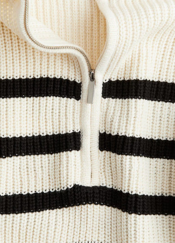 Молочный демисезонный свитер H&M