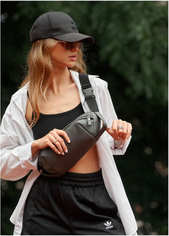 Сумка через плече з екошкіри жіноча бананка Holster MSH Графітова з перфорацією Sambag (302007403)