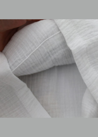 Белый летний детский муслиновый белый с черной вышивкой на крещение мальчика костюм рубашка+шорти с рубашкой, с шортами No Brand