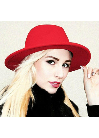 Капелюх унісекс Федора зі стійкими полями і стрічкою червоний No Brand (300375537)