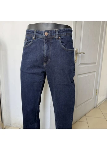 Синие джинсы мужские прямые стрейч классические тинт синие Wrangler