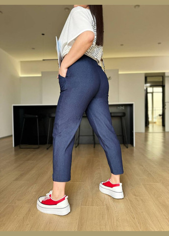 Женские брюки МОМ цвет джинсовый р.58/60 452838 New Trend (285711800)
