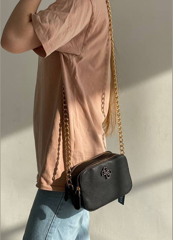 Жіноча прямокутна сумка крос-боді на ланцюжку GUESS чорна No Brand (292577604)