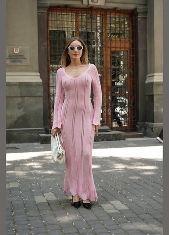 Розовое кэжуал женское вязаное платье макси с длинными рукавами. MonCher