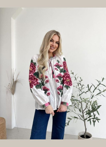 Біла жіноча вишиванка, бавовняна сорочка на гудзиках з вишивкою квіти мальви s m l (42 44 46 48) біла Po Fanu візерунок квітковий (330777562)