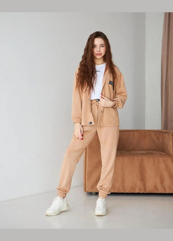 Бежевый демисезонный костюм для девочки 140-158 см брючный бежевый тройка тройка, брючный No Brand