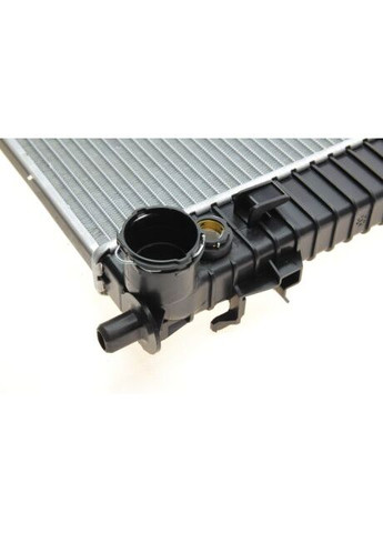 Радиатор охлаждения двигателя W203(C) MT/AT +/-AC 00-02 ( ) 30002286 Van Wezel (366132867)