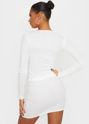 Белая блуза PrettyLittleThing