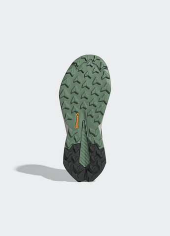 Серые летние кроссовки для хайкинга national geographic terrex trailmaker 2 gore-tex adidas