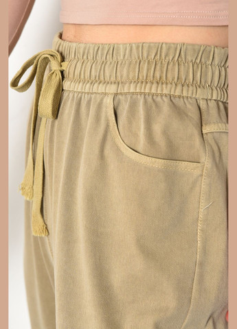 Штани жіночі напівбатальні бежевого кольору Let's Shop (278274532)