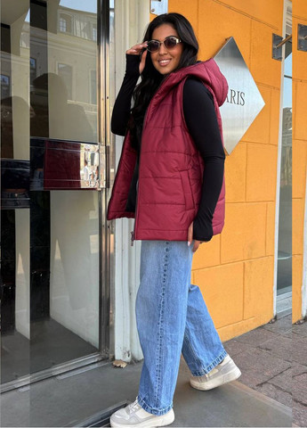 Жіночий стьобаний жилет безрукавка на блискавці з капюшоном QUARTETTO (361242212)