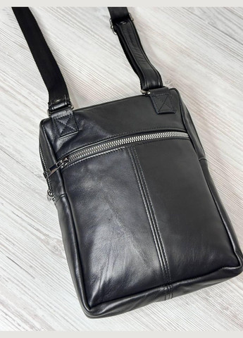 Чоловіча сумка чорна натуральна шкіра 302006 No Brand (326960293)