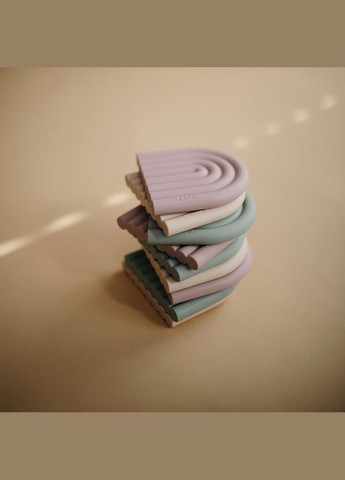 Прорізувач Rainbow Soft Lilac (6d5d65-2560266) Mushie (323137082)