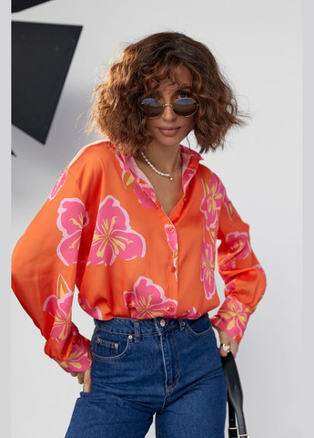 Оранжевая демисезонная шелковая блуза на гудзиках с цветочным узором. Lurex