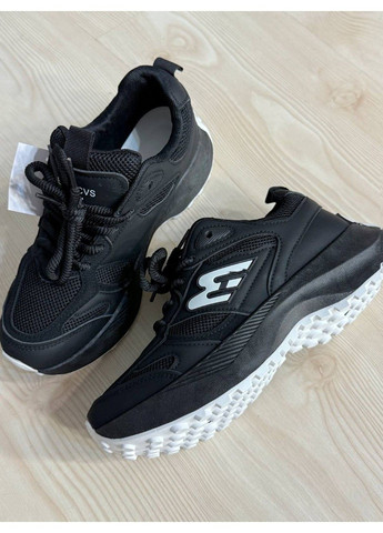 Кросівки жіночі Violeta 136-33 комбіновані на високій підошві чорні No Brand чорні всесезони (355021817)