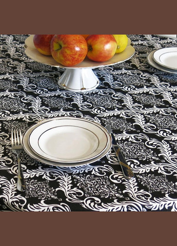 Водовідштовхувальна скатертина на стіл з тефлоновим покриттям чорного кольору з білим візерунком "Ажур" 120х120 Maystat (305390417)