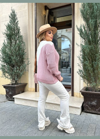 Молочный женский шерстяной свитер диагональ с круглой молочной горловиной с розовым You Best